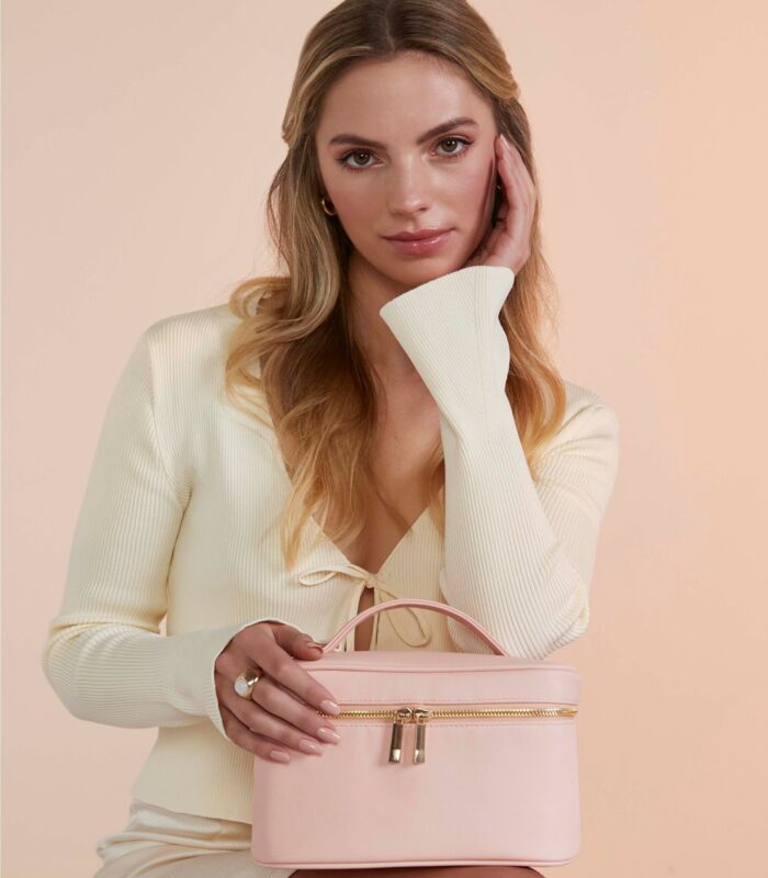 Boutique Vanity Case Thumbnail