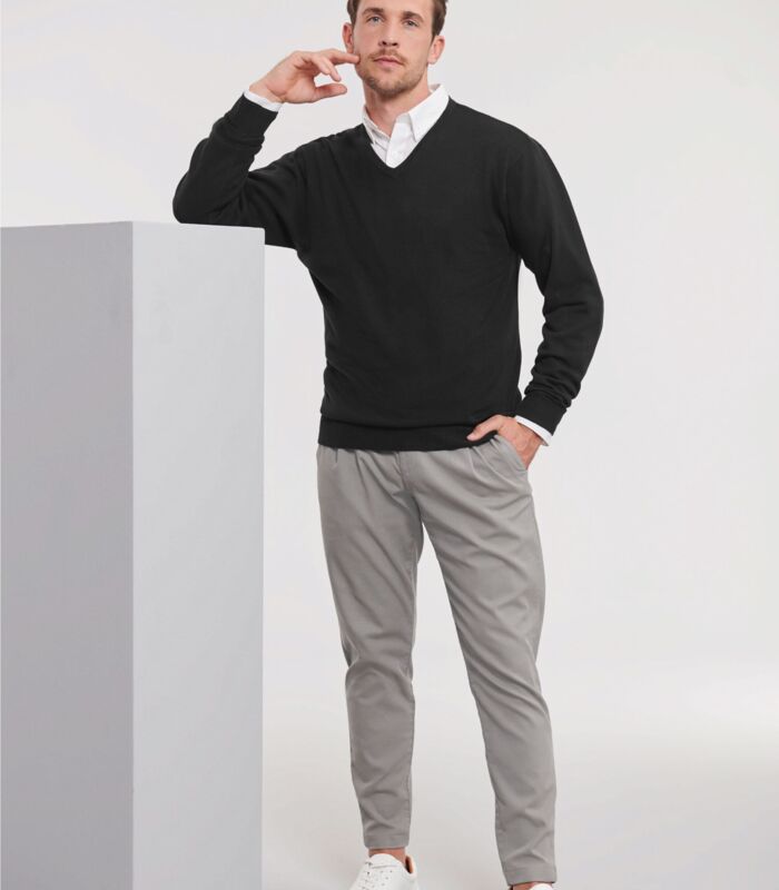 Men's V-Neck Knitted Pullover Thumbnail