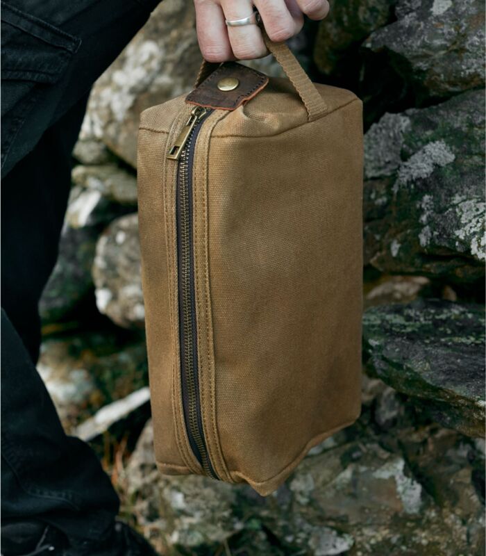 Heritage Waxed Canvas Wash Bag Thumbnail