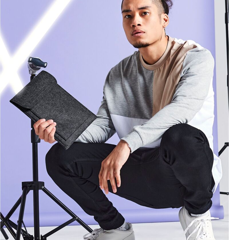 Felt iPad Slip Thumbnail