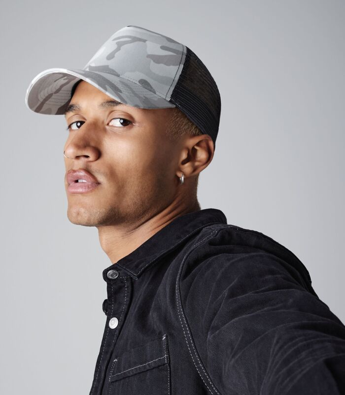 Camo Snapback Trucker Thumbnail