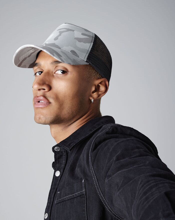 Camo Snapback Trucker Thumbnail