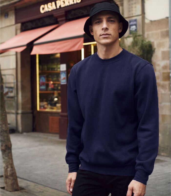 Basic Roundneck Sweatshirt Thumbnail