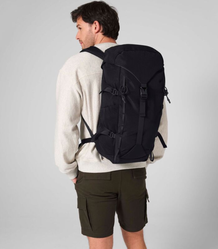 Active Outdoor 30 Litre Backpack Thumbnail