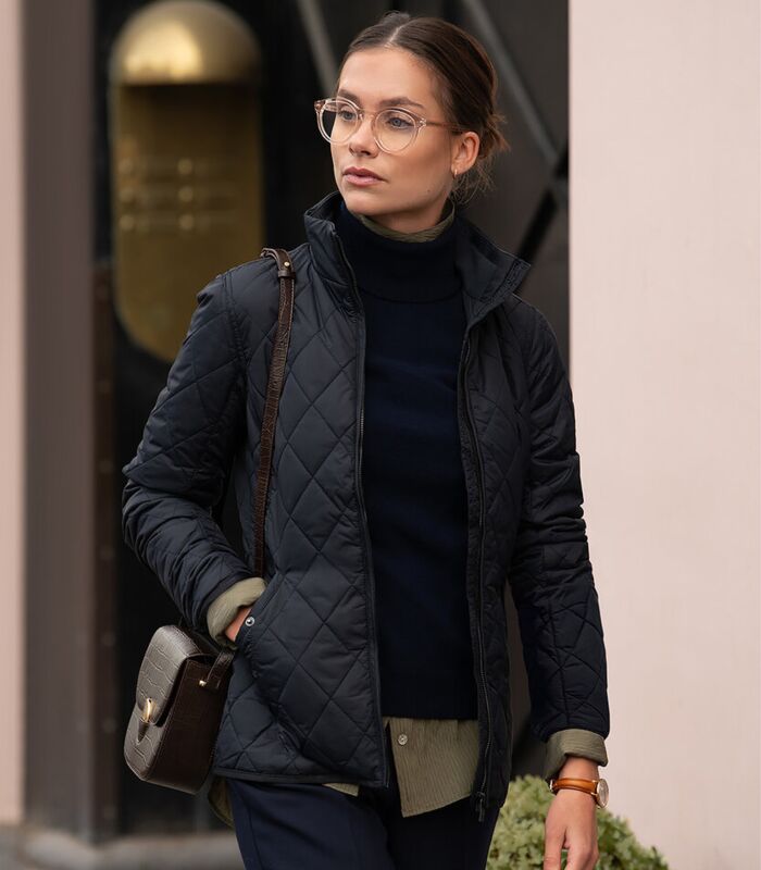 Women’s Henderson – stylish diamond quilted jacket Thumbnail